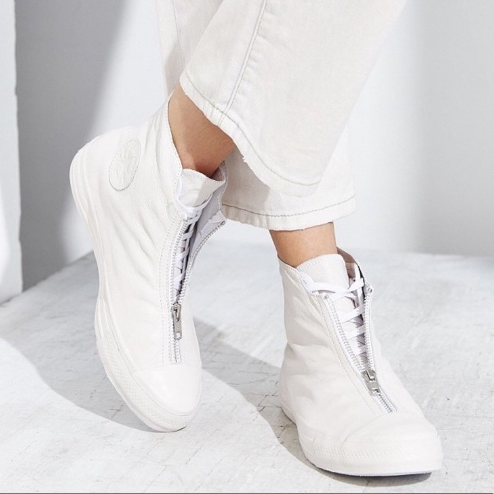 CONVERSE White Leather Shroud Sneaker 👟